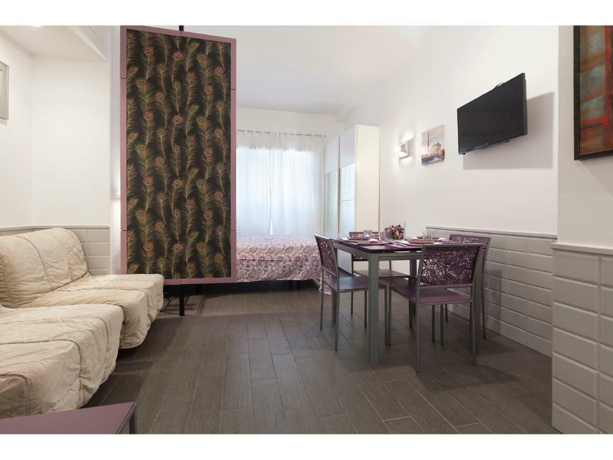 My Purple Apartment In The Center Of Rzym Zewnętrze zdjęcie